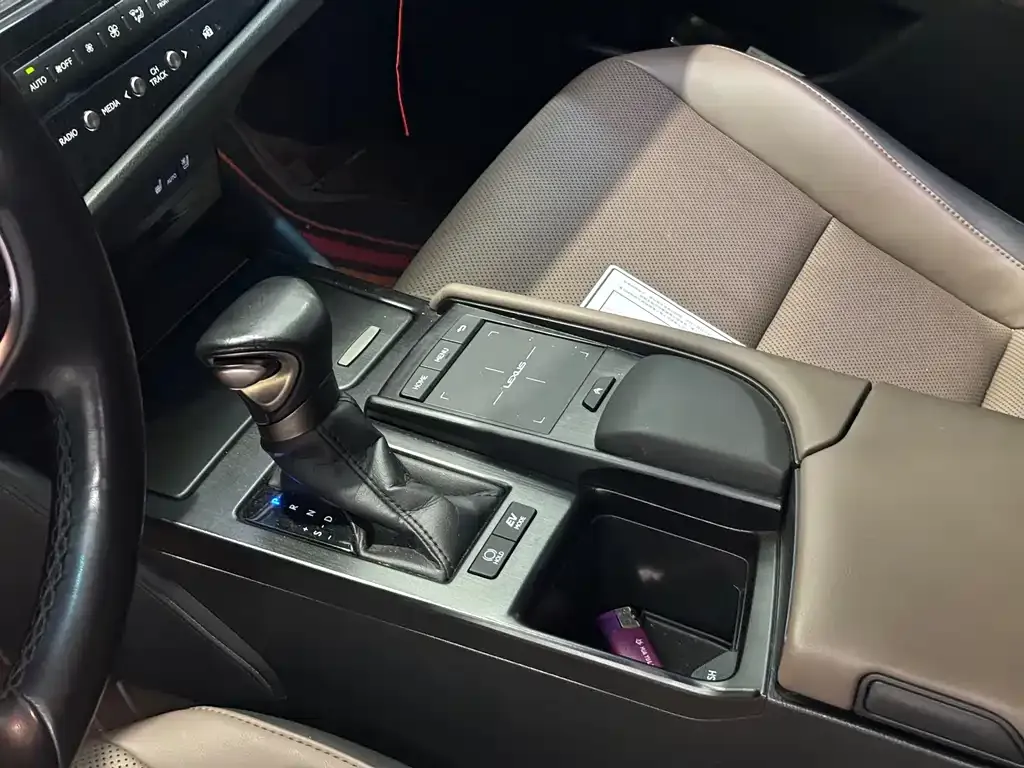 Lexus ES 2021 из CN, фото 6