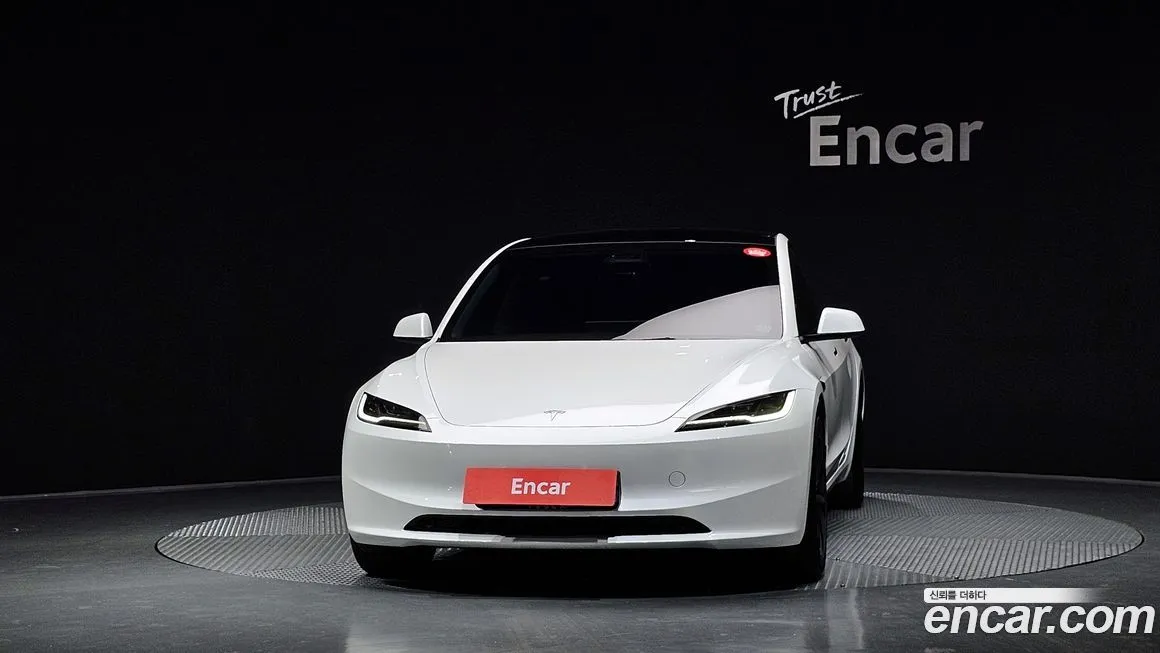 Tesla Model 3 — фото 3