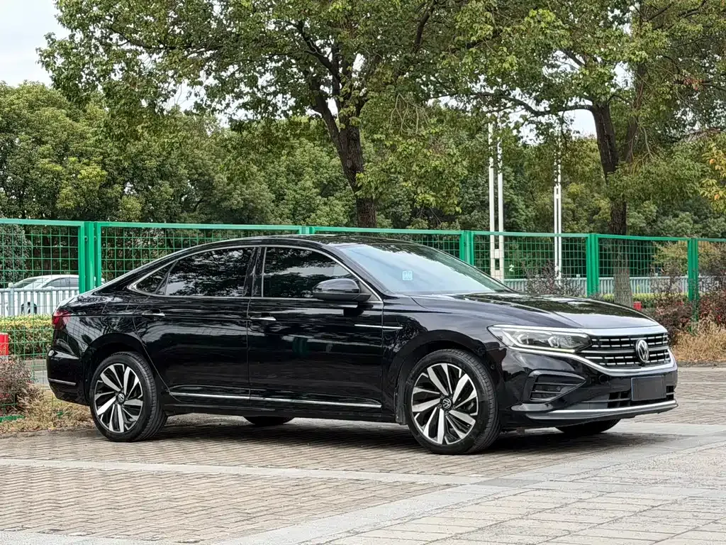 Volkswagen Passat — фото 3