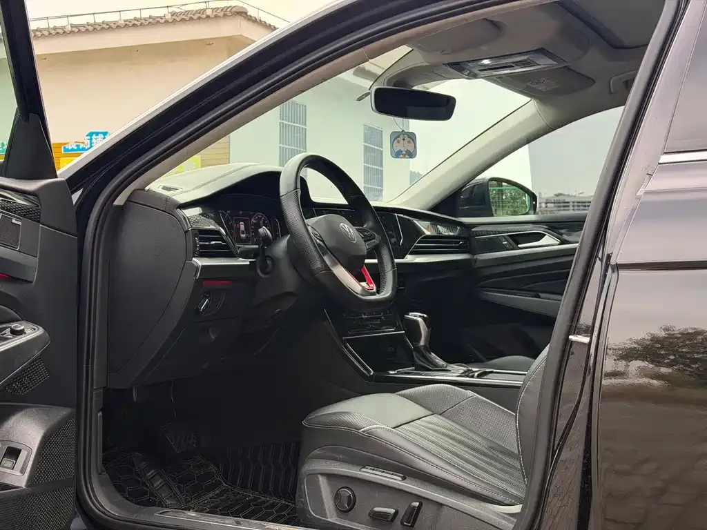Volkswagen Passat — фото 7