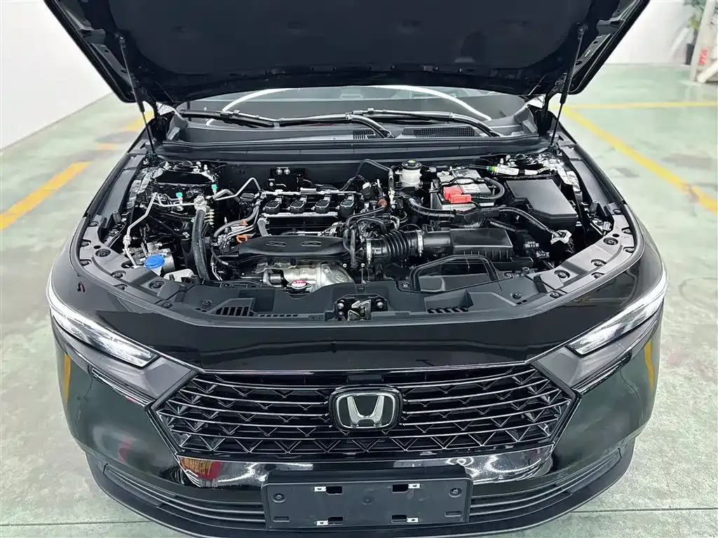 Honda Accord 2023 из CN, фото 2