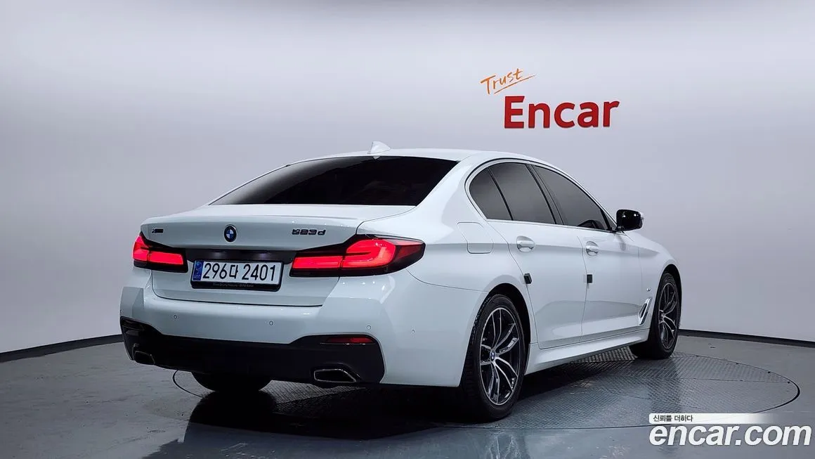 BMW 5-Series 2021 из KR, фото 2