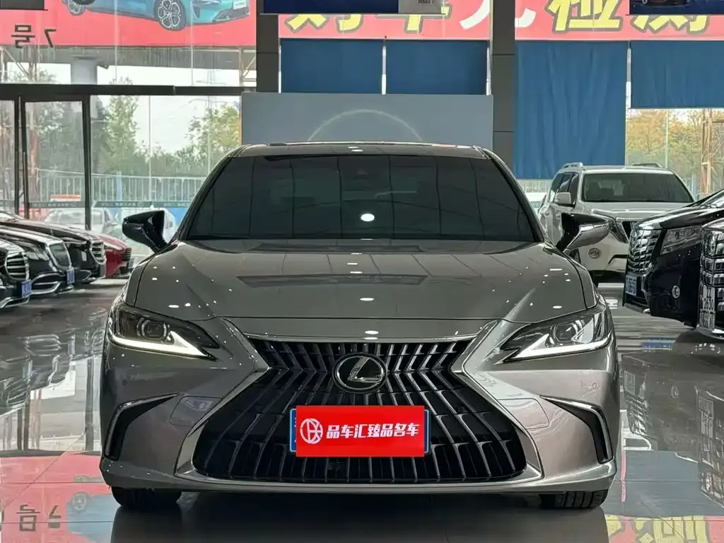 Lexus ES 2024 из CN, фото 2