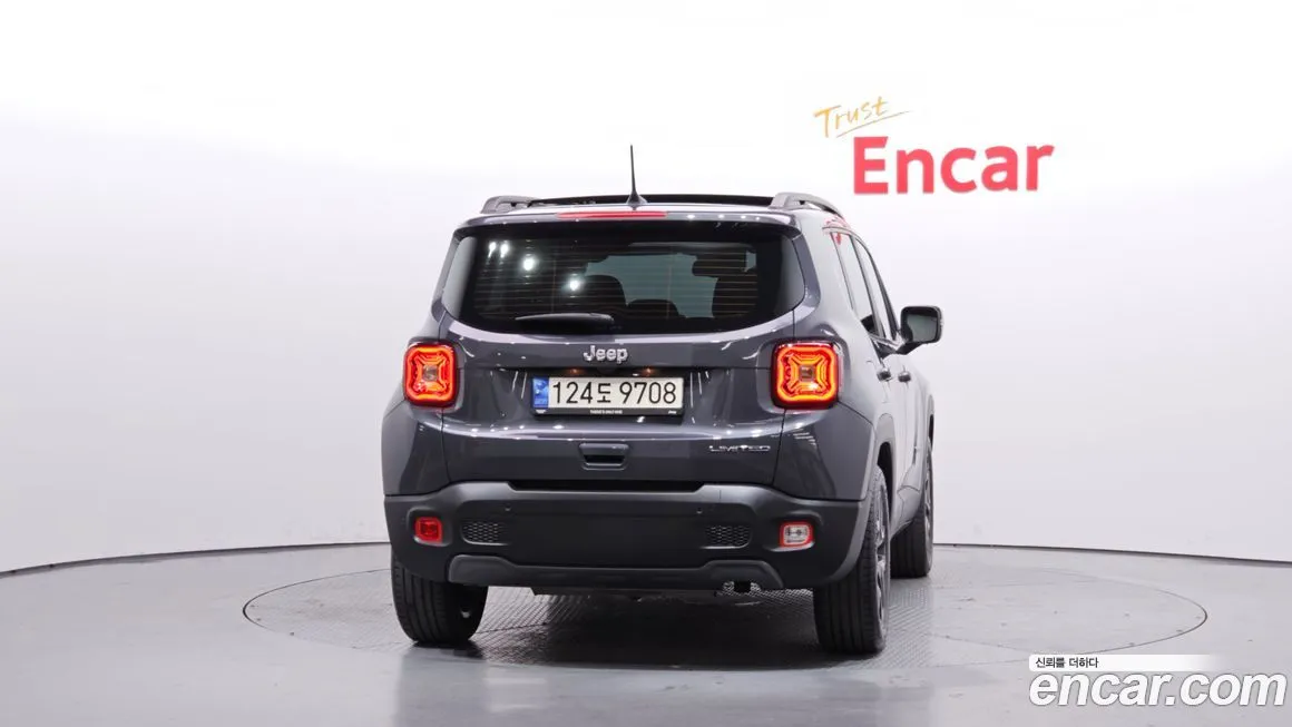 Jeep Renegade 2023 из KR, фото 4