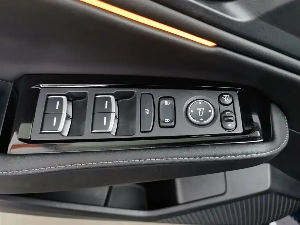 Honda Accord — фото 9