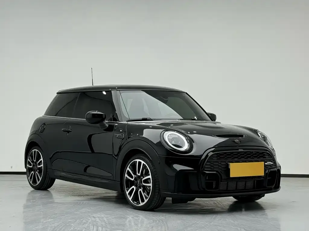 MINI Cooper (3-door) 2023 из CN, фото 3