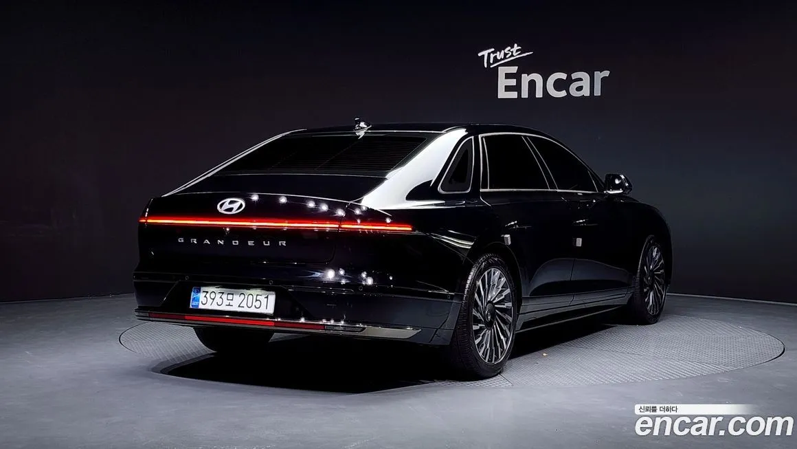 Hyundai Grandeur — фото 2