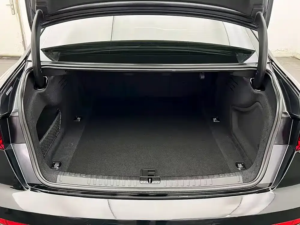 Audi A6L 2021 из CN, фото 7