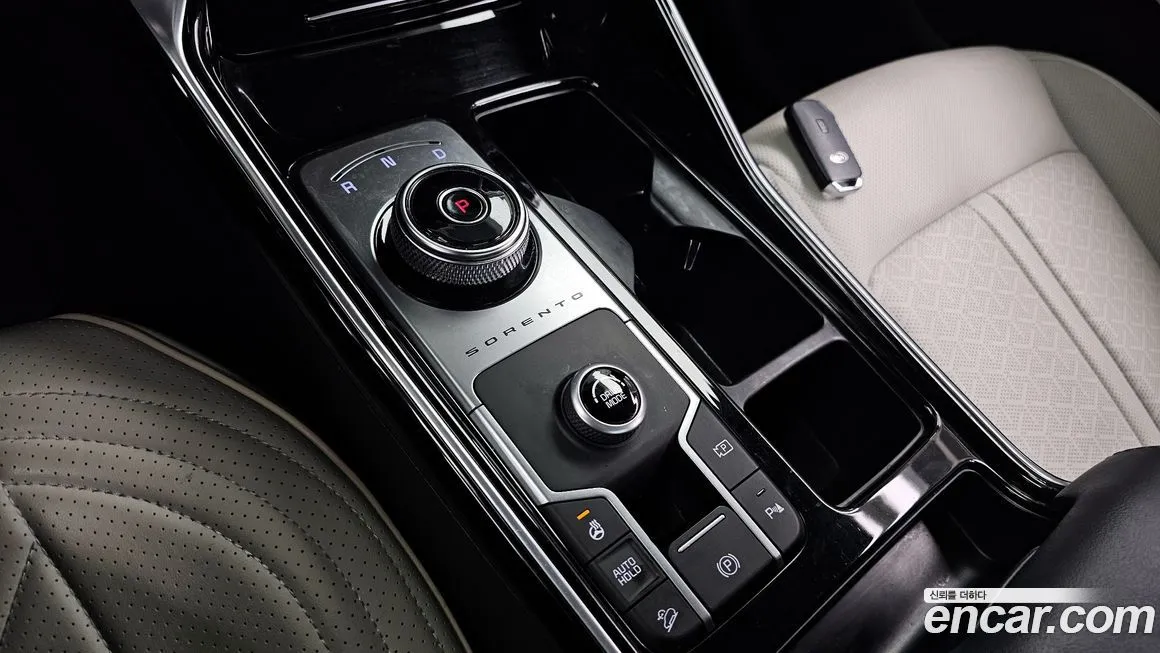 Kia Sorento — фото 9