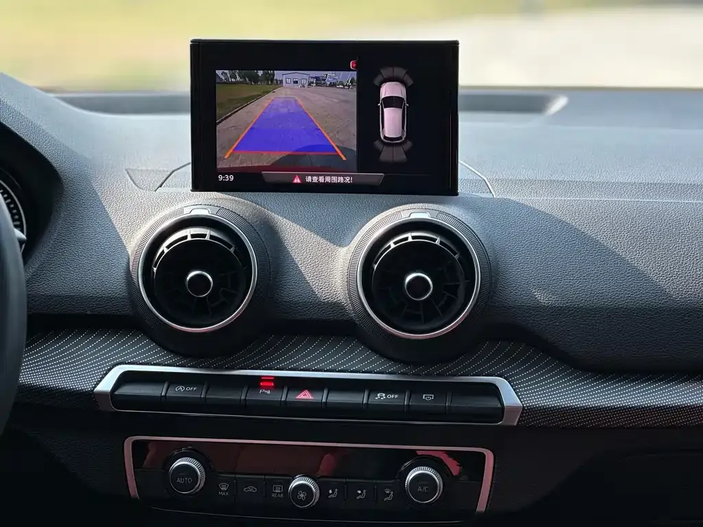 Audi Q2L 2022 из CN, фото 9