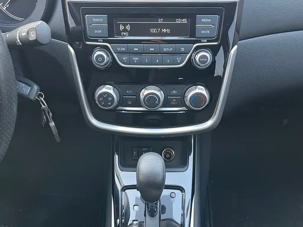 Nissan Tiida 2022 из CN, фото 9