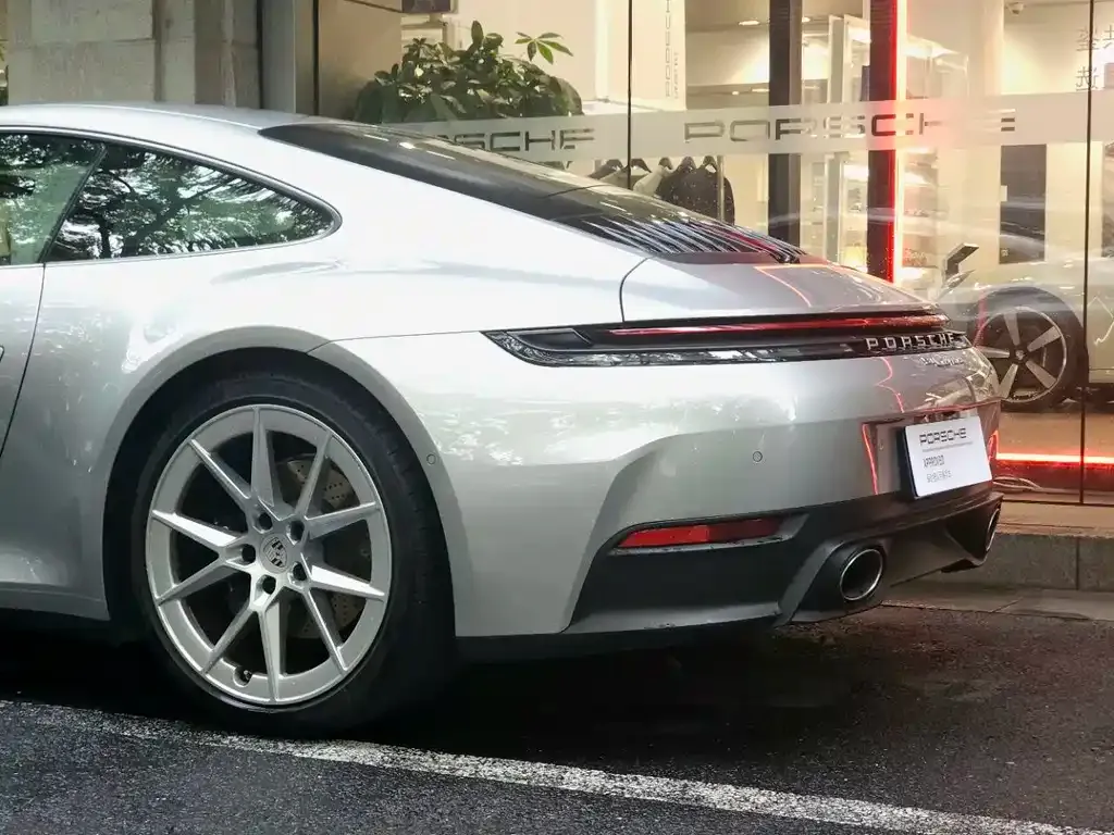 Porsche 911 — фото 9
