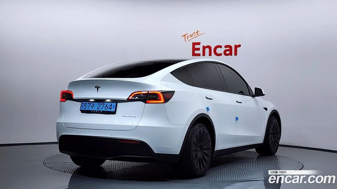 Tesla Model Y — фото 2