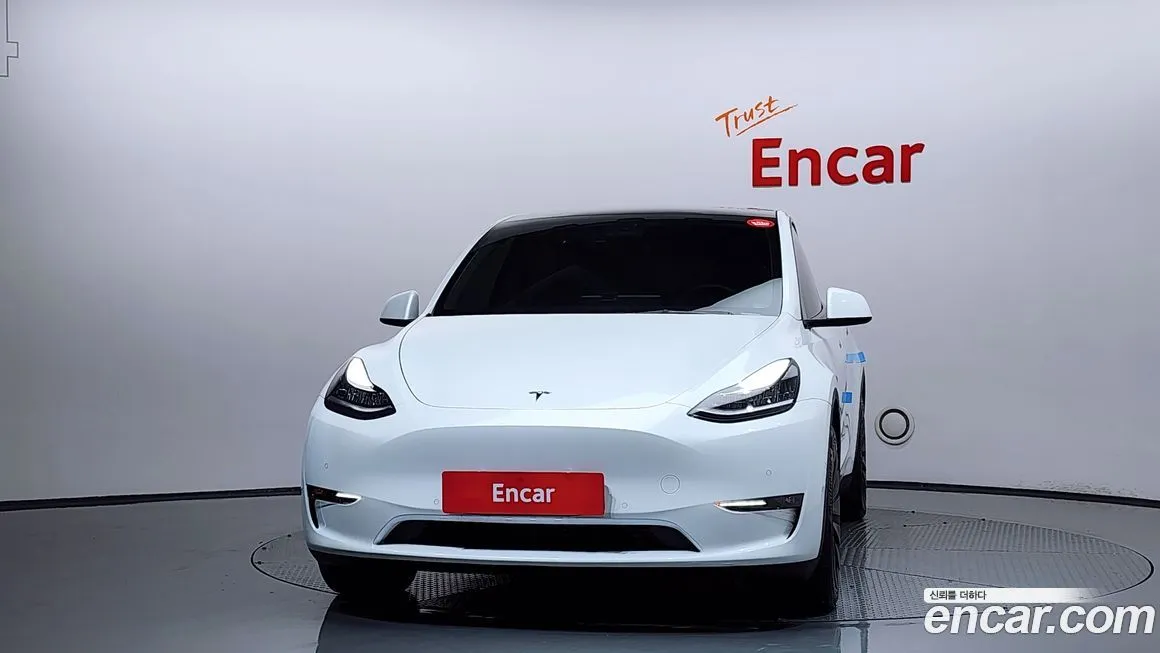 Tesla Model Y — фото 3