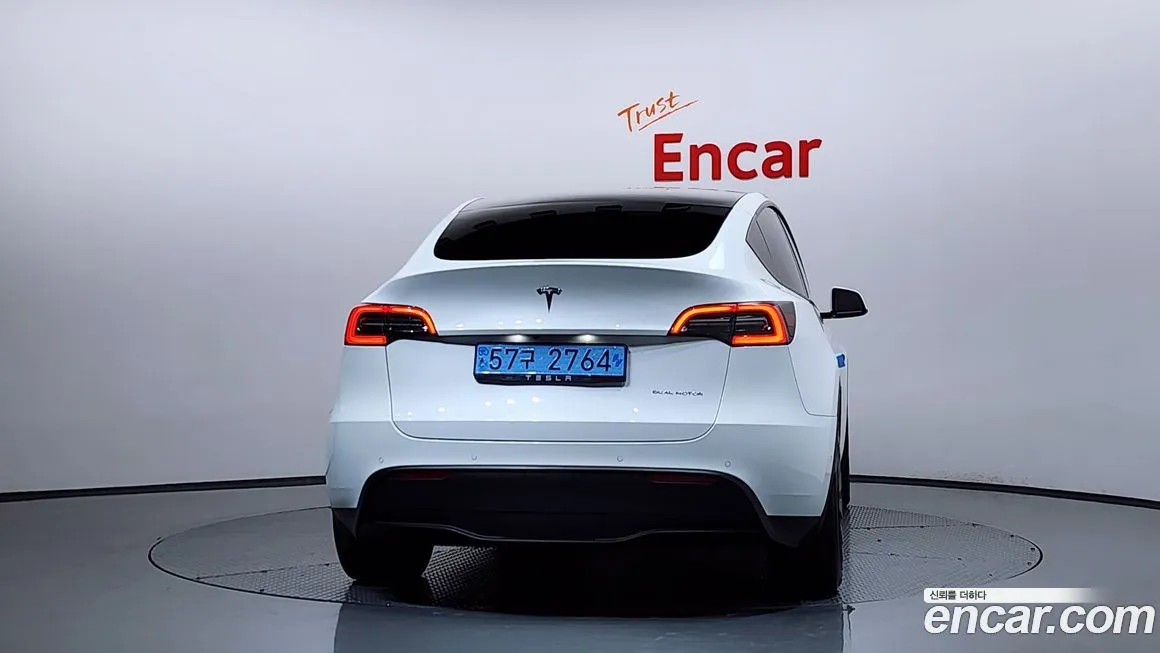 Tesla Model Y — фото 4