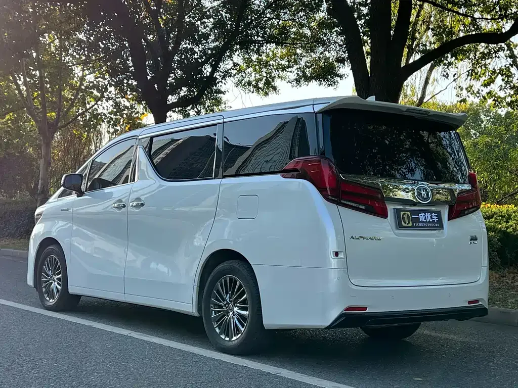 Toyota Alphard 2021 из CN, фото 3