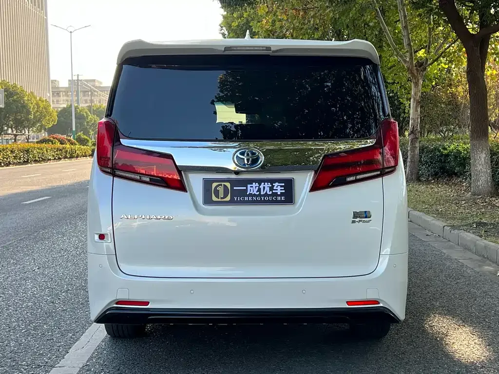 Toyota Alphard 2021 из CN, фото 4