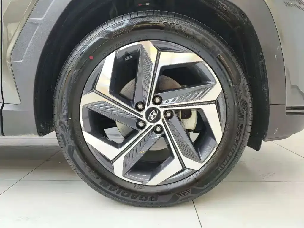 Hyundai Tucson 2023 из CN, фото 5