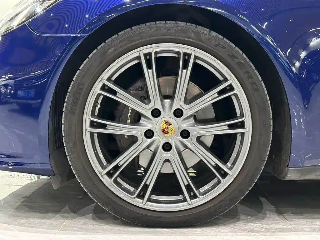 Porsche Panamera — фото 10