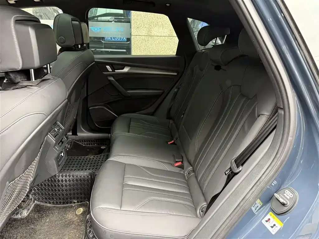 Audi Q5L 2023 из CN, фото 9