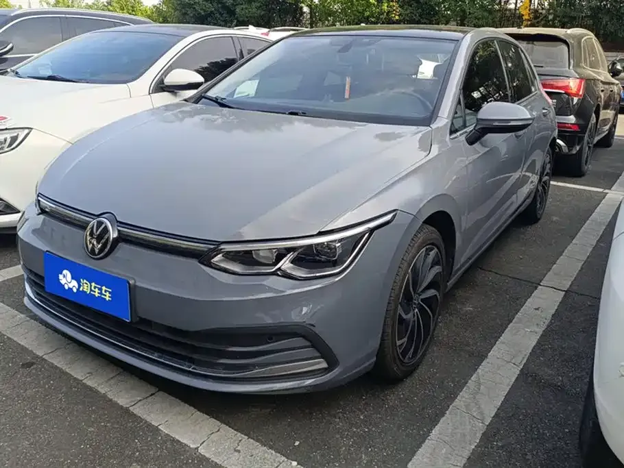 Volkswagen Golf 2024 из CN, фото 1