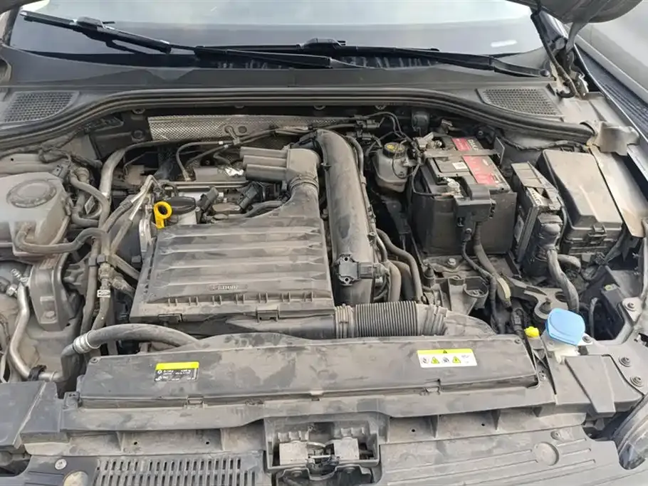 Volkswagen Golf 2024 из CN, фото 10