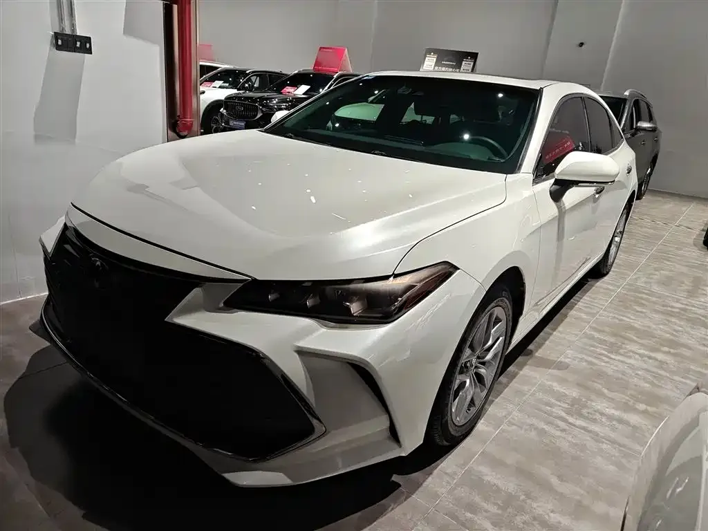 Toyota Avalon 2021 из CN, фото 1