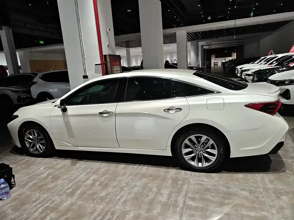 Toyota Avalon 2021 из CN, фото 5