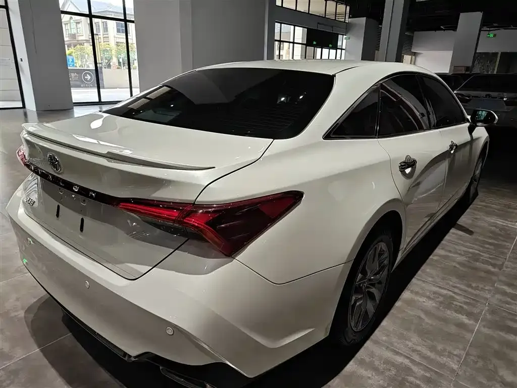 Toyota Avalon 2021 из CN, фото 7