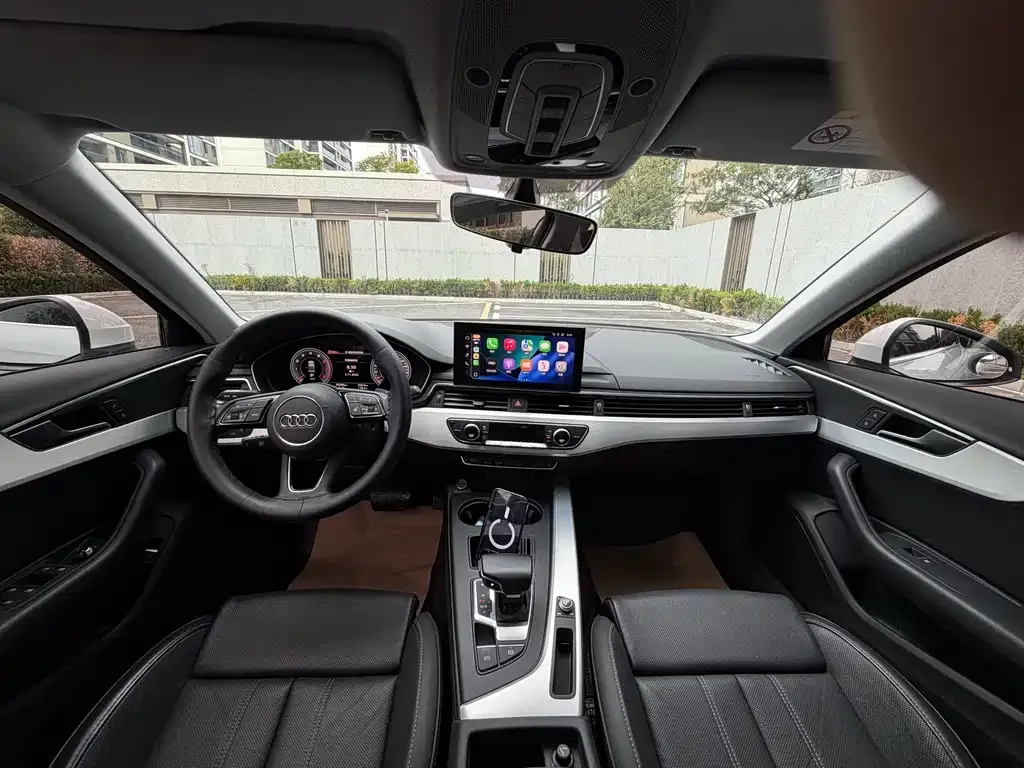Audi A4L 2022 из CN, фото 3