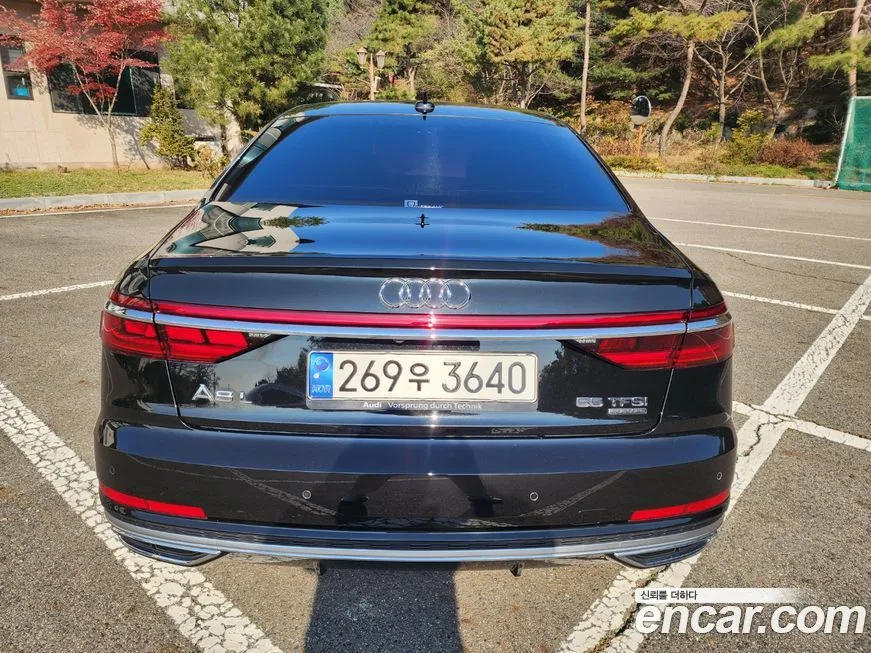 Audi A8 — фото 3
