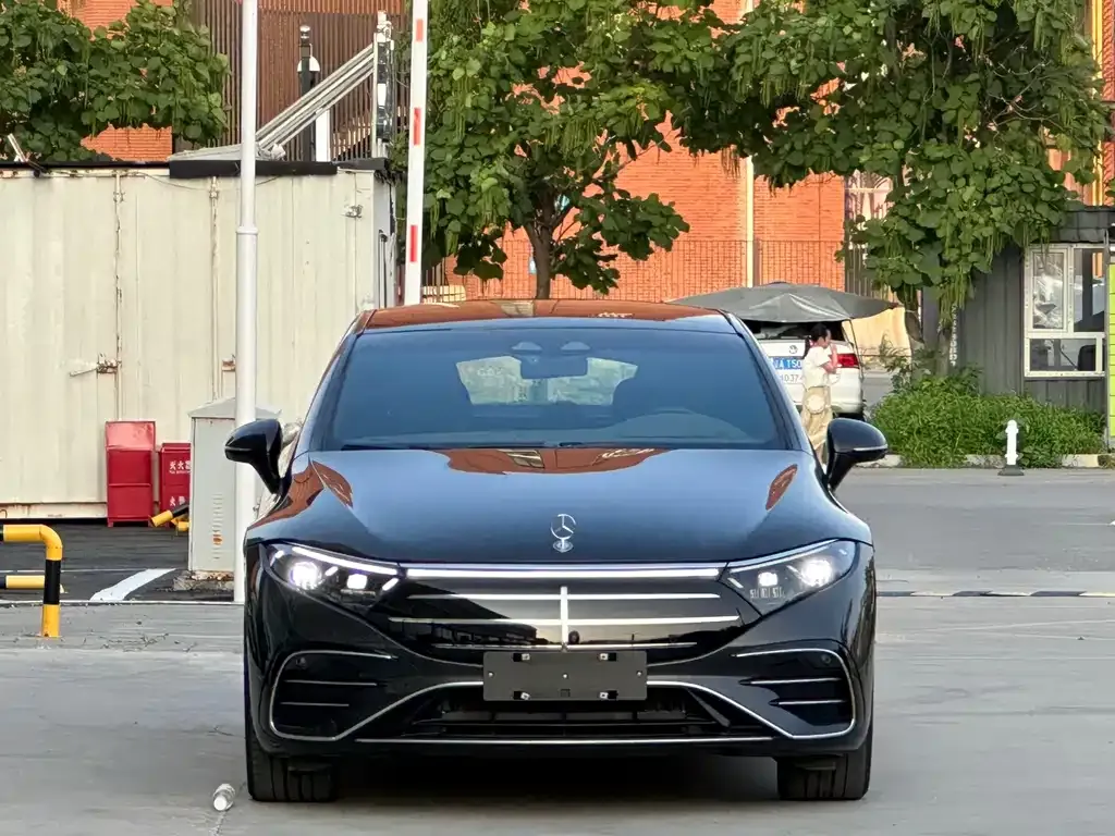 Mercedes-Benz EQS 2023 из CN, фото 2