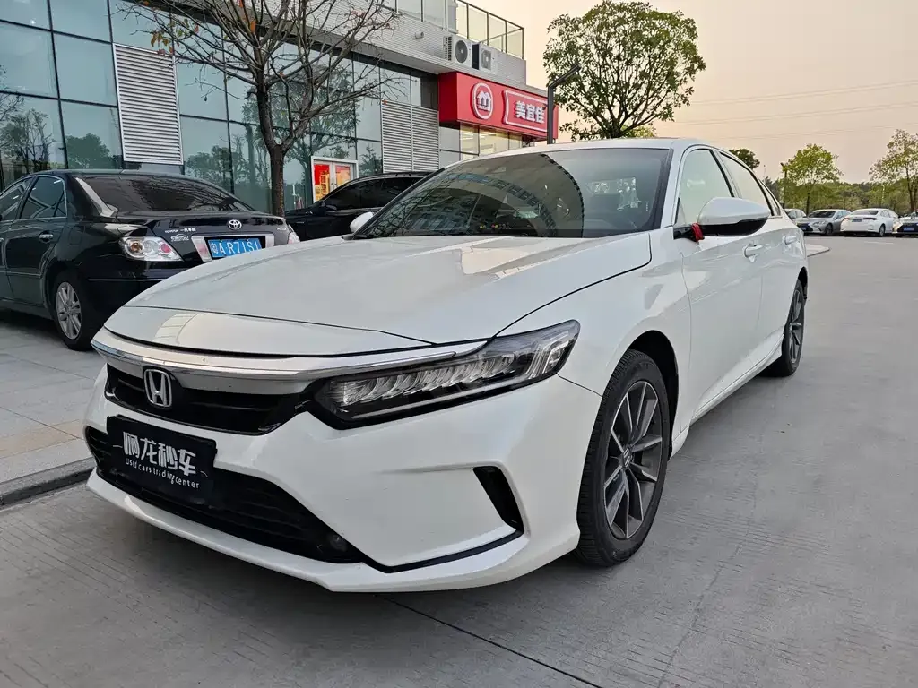 Honda Inspire 2023 из CN, фото 1