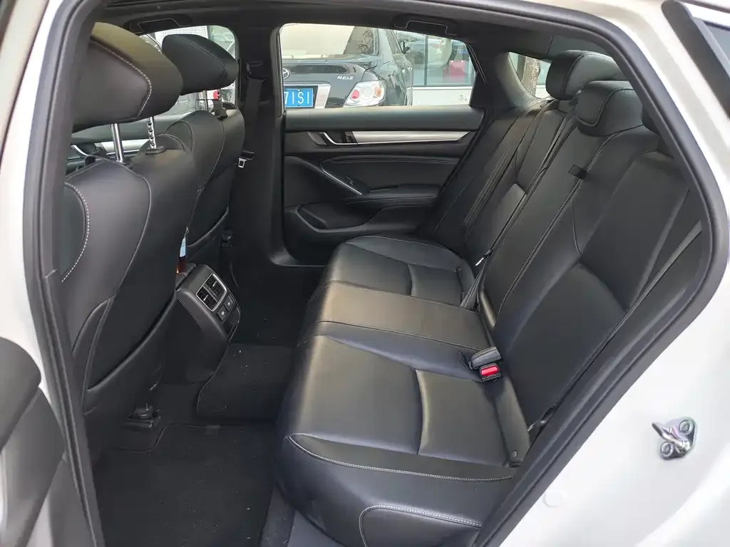 Honda Inspire 2023 из CN, фото 7