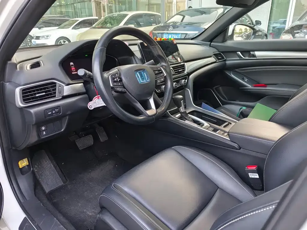 Honda Inspire 2023 из CN, фото 9