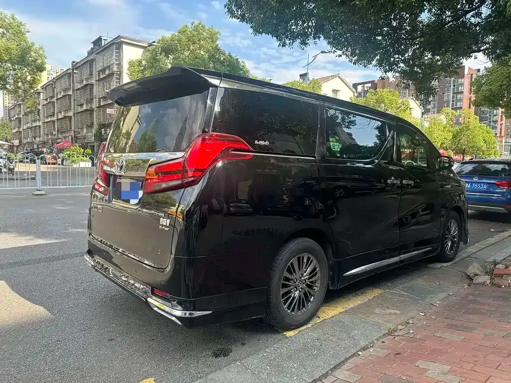 Toyota Alphard 2021 из CN, фото 2