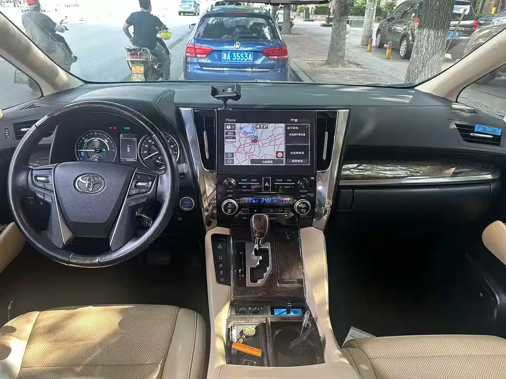 Toyota Alphard 2021 из CN, фото 3