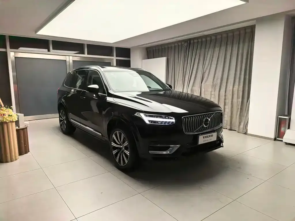 Volvo XC90 2024 из CN, фото 3