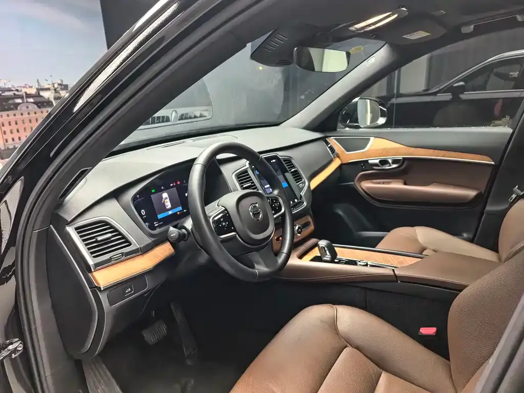 Volvo XC90 2024 из CN, фото 4