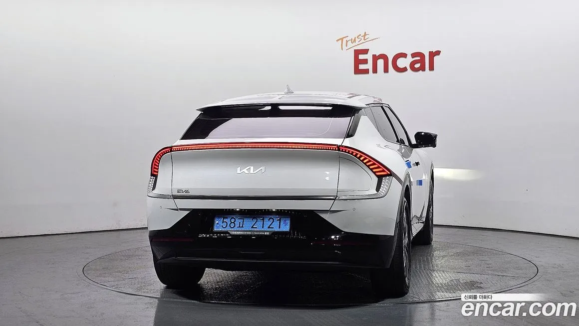 Kia EV6 — фото 4