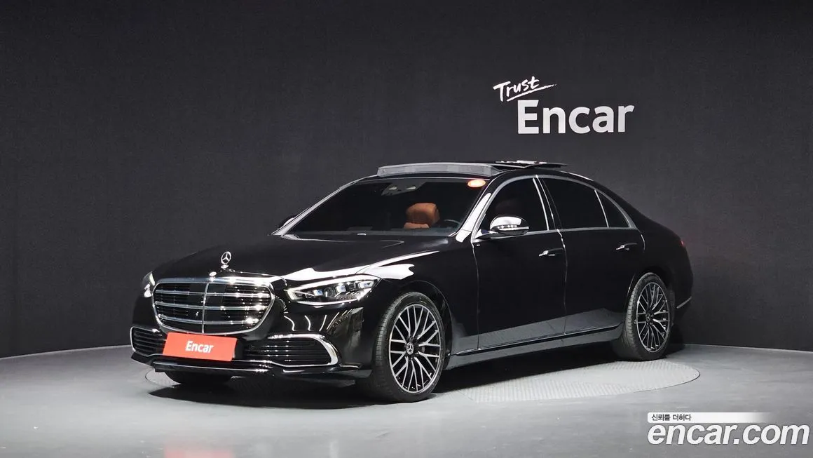 Mercedes-Benz S-Class — фото 1