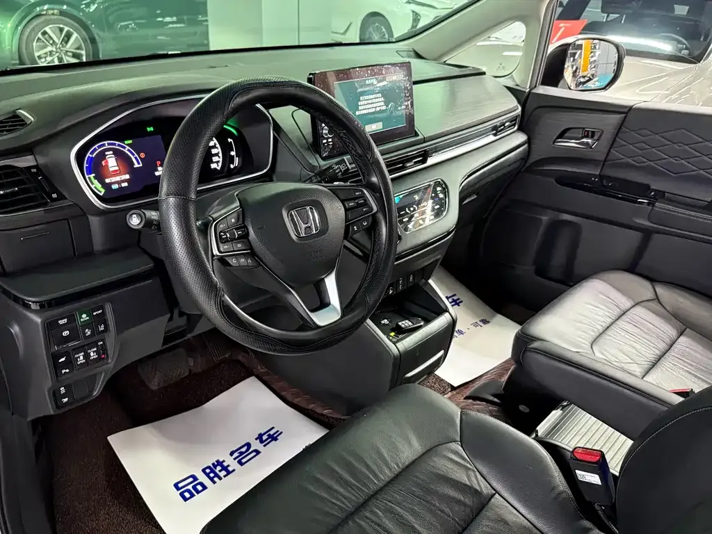 Honda Elysion 2023 из CN, фото 9