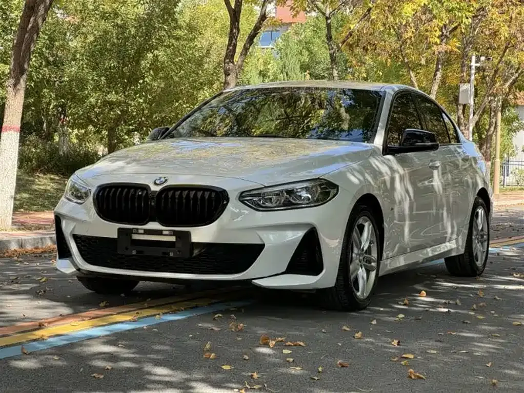 BMW 1 Series — фото 1