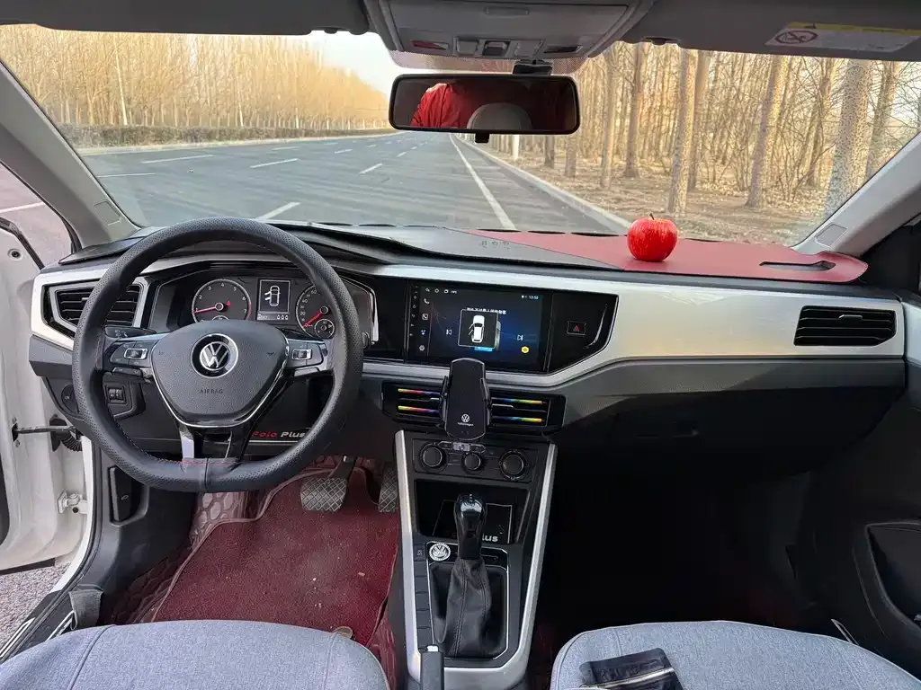 Volkswagen Polo 2022 из CN, фото 7