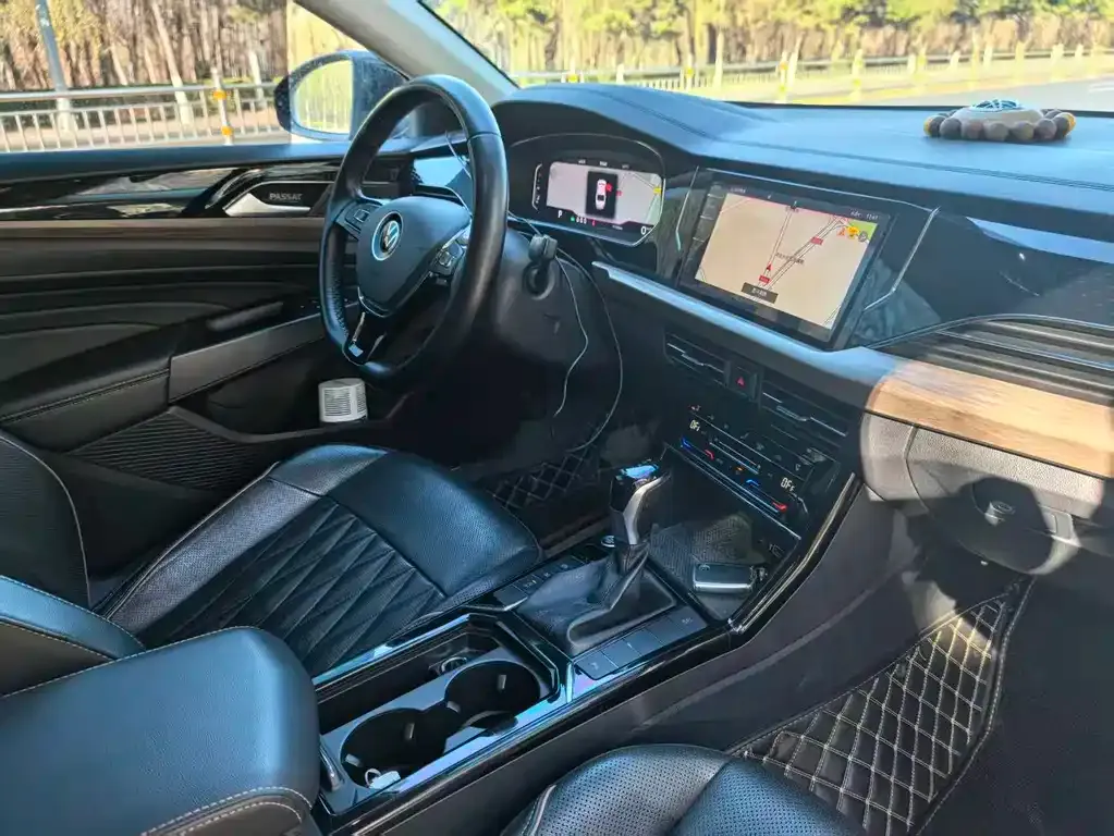 Volkswagen Passat — фото 10