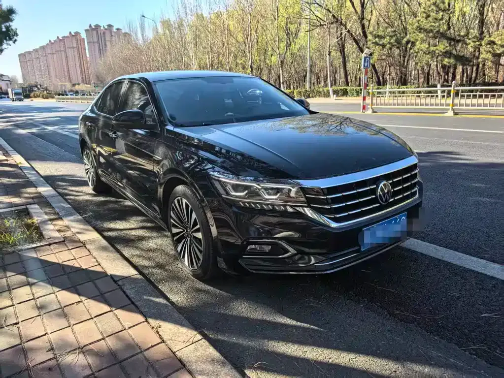 Volkswagen Passat — фото 3