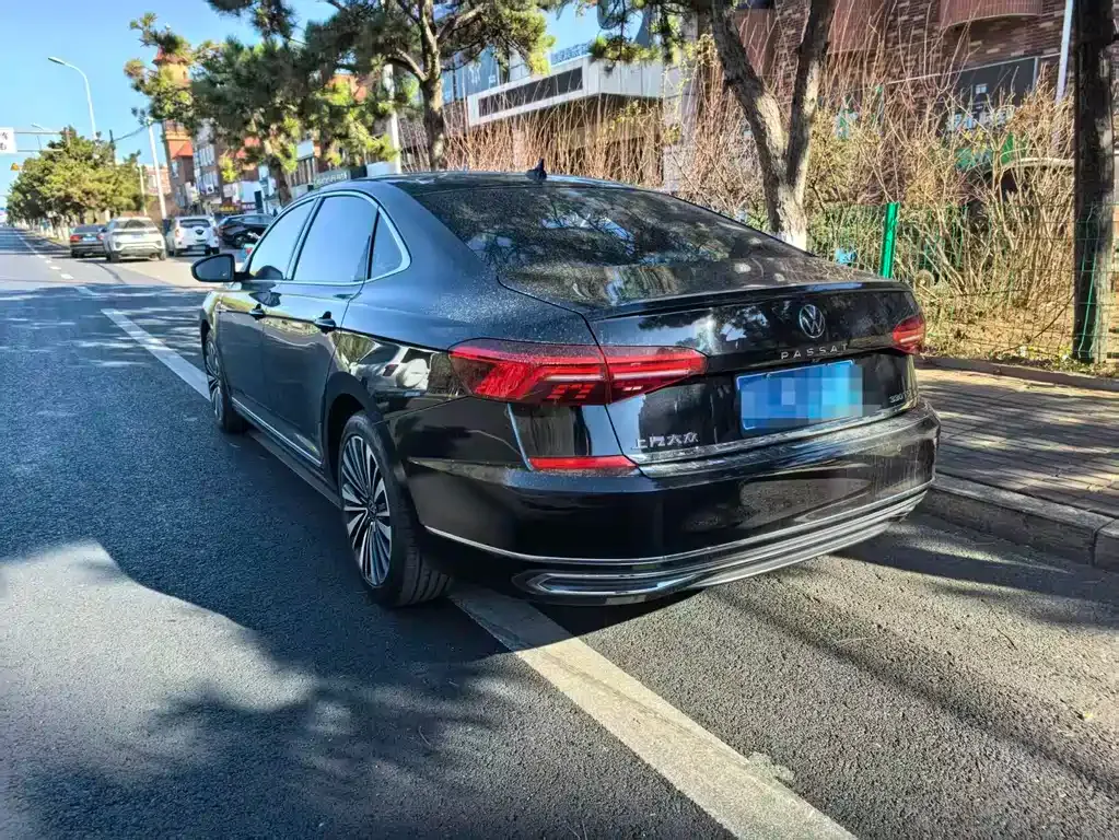 Volkswagen Passat — фото 4