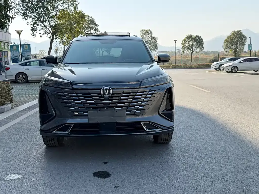 Changan CS75PLUS — фото 2