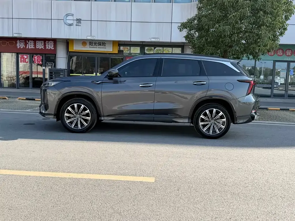 Changan CS75PLUS — фото 6
