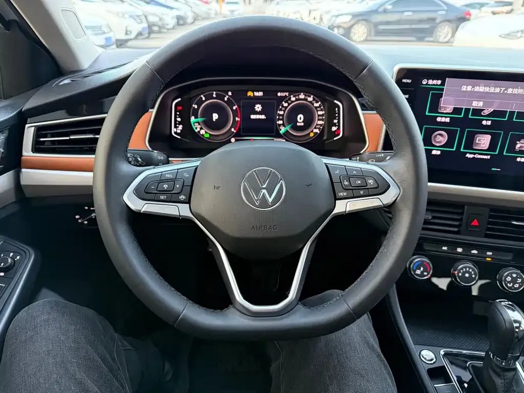 Volkswagen Bora 2022 из CN, фото 10